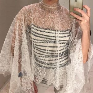 Chantelle 💫✨ Lace cape charming  cover up